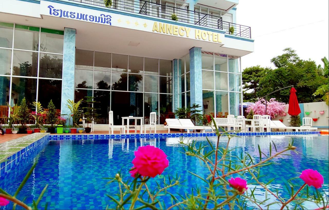 Annecy Hotel Vang Vieng Exterior foto